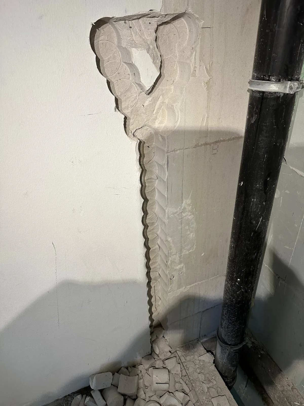 Sleuf frezen resultaat in wand